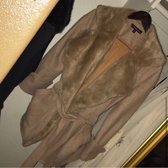 For love and Lemons tan fur trench coat small - Picture 7 of 8